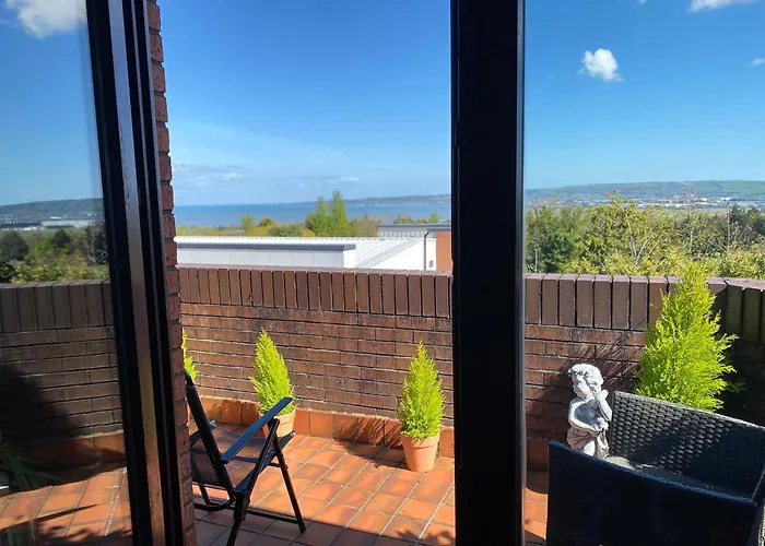 Water View Apartment